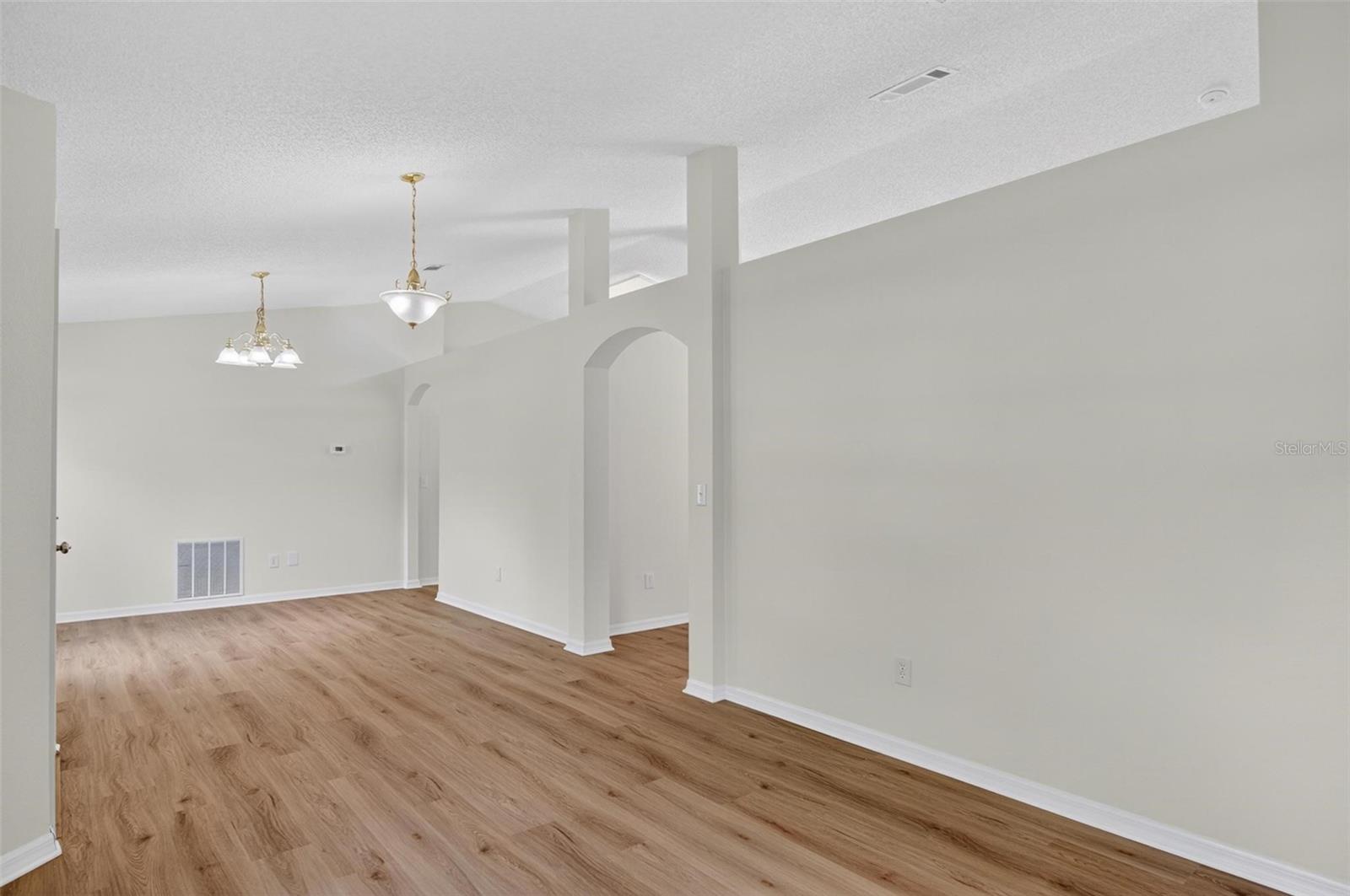 26 Felshire Ln Property Photo 9
