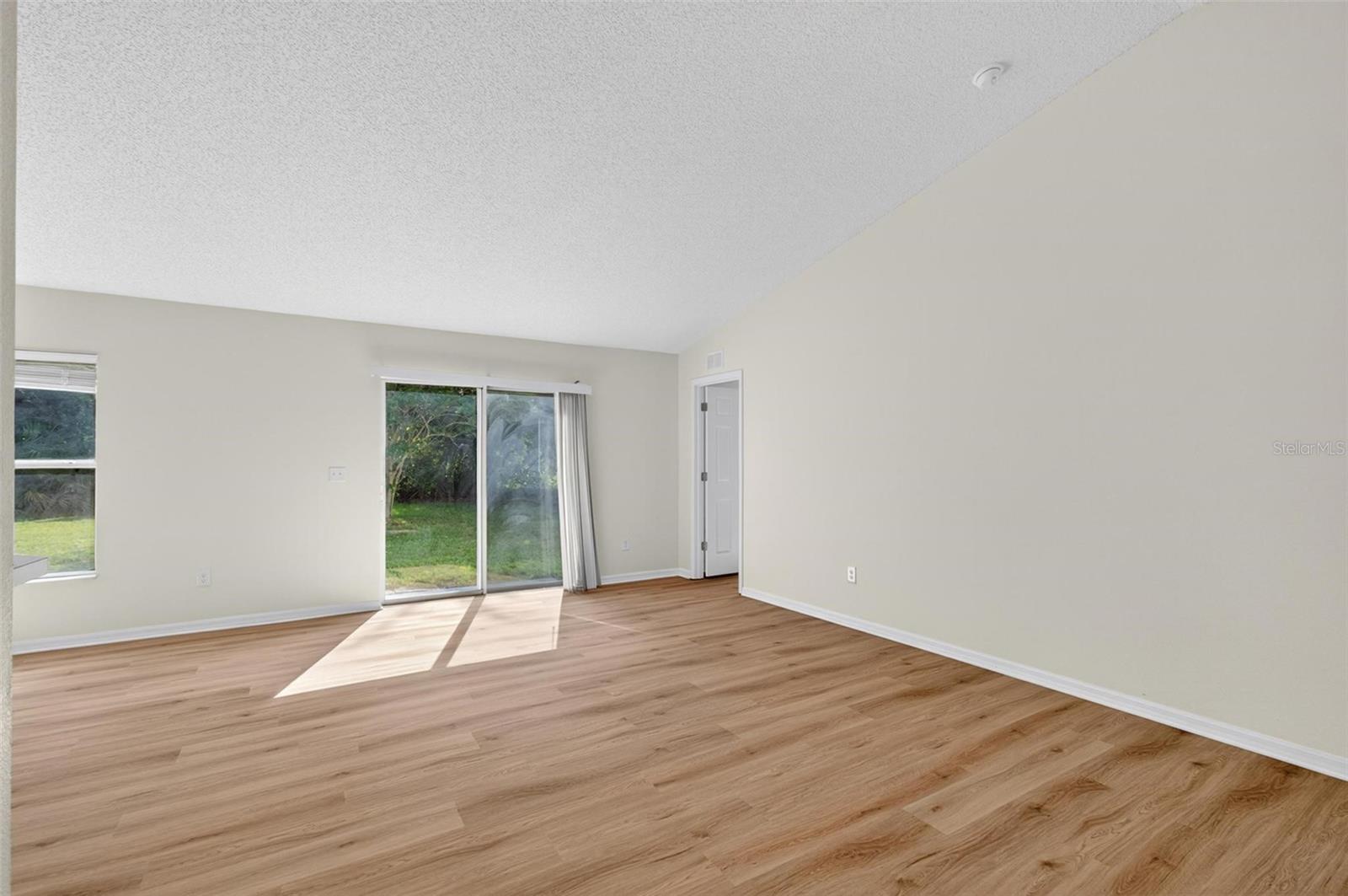 26 Felshire Ln Property Photo 14