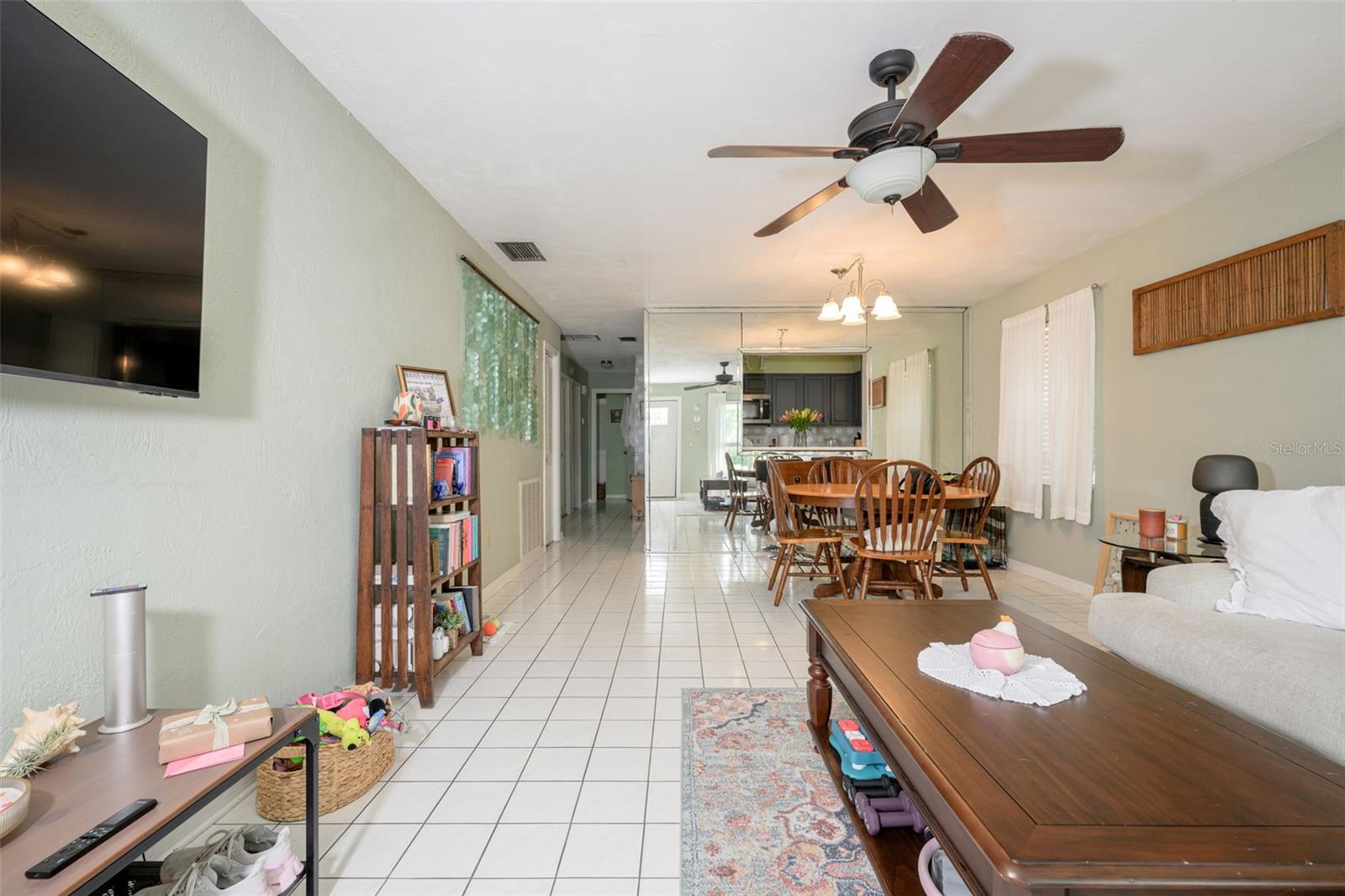 1523 S Daytona Ave Property Photo 9