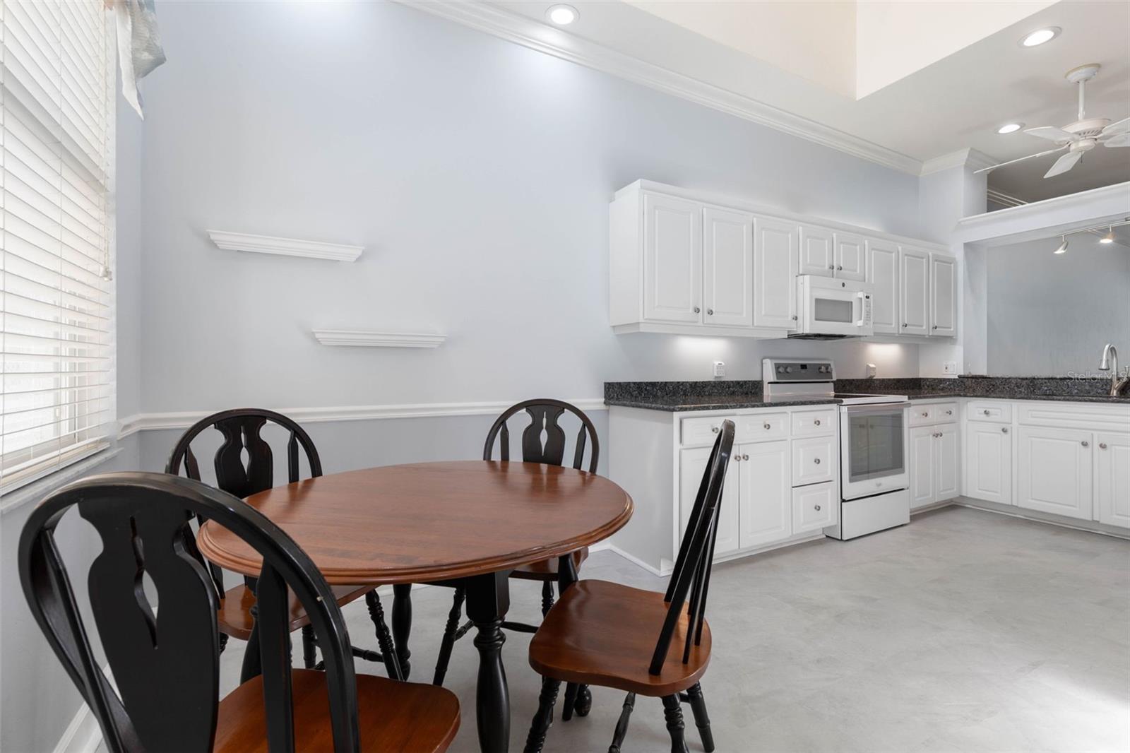 1128 Glengad Run Property Photo 13