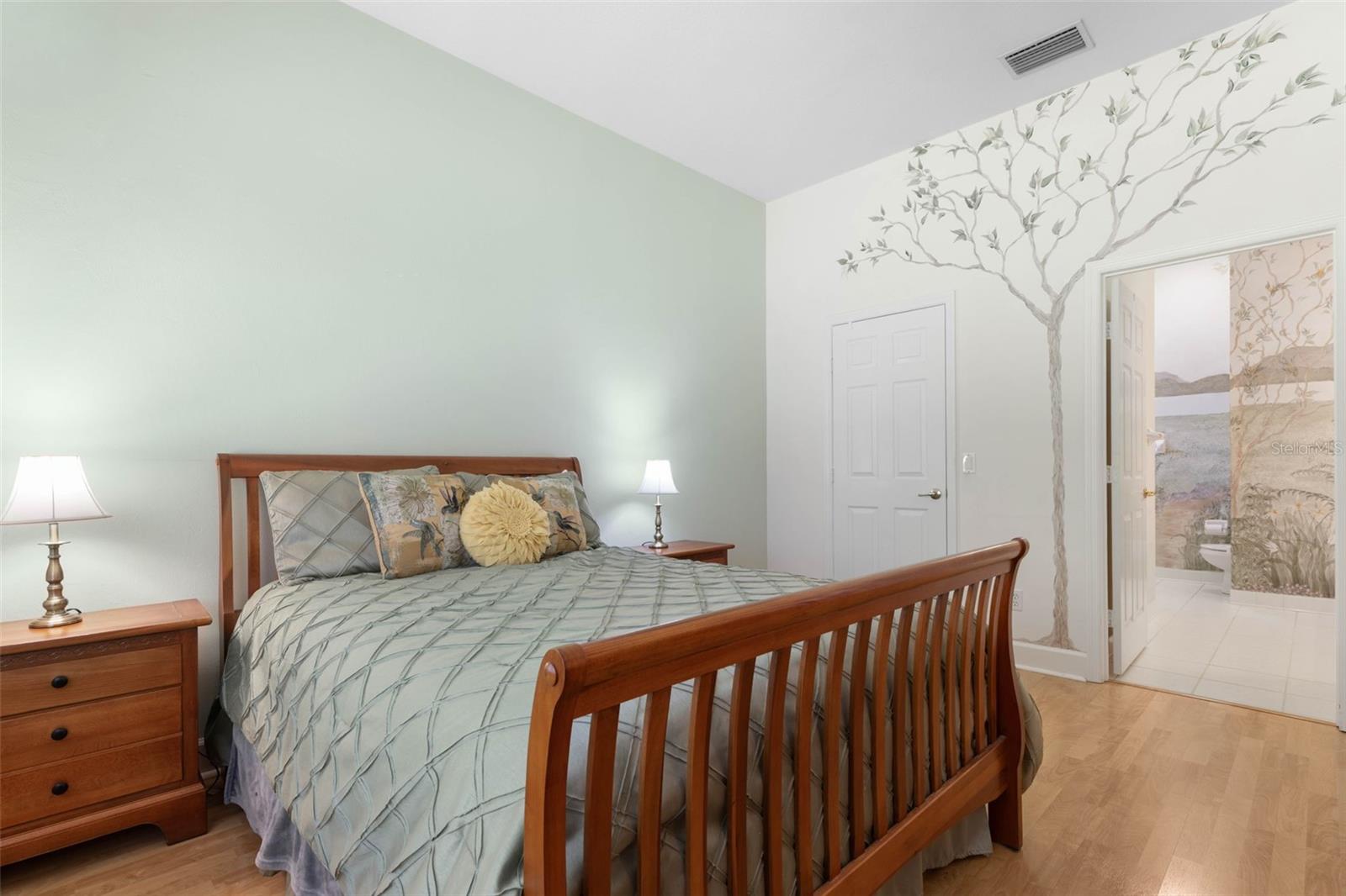 1128 Glengad Run Property Photo 24
