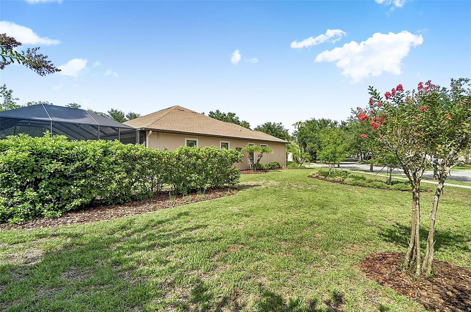 1 N Park Ln Property Photo 35