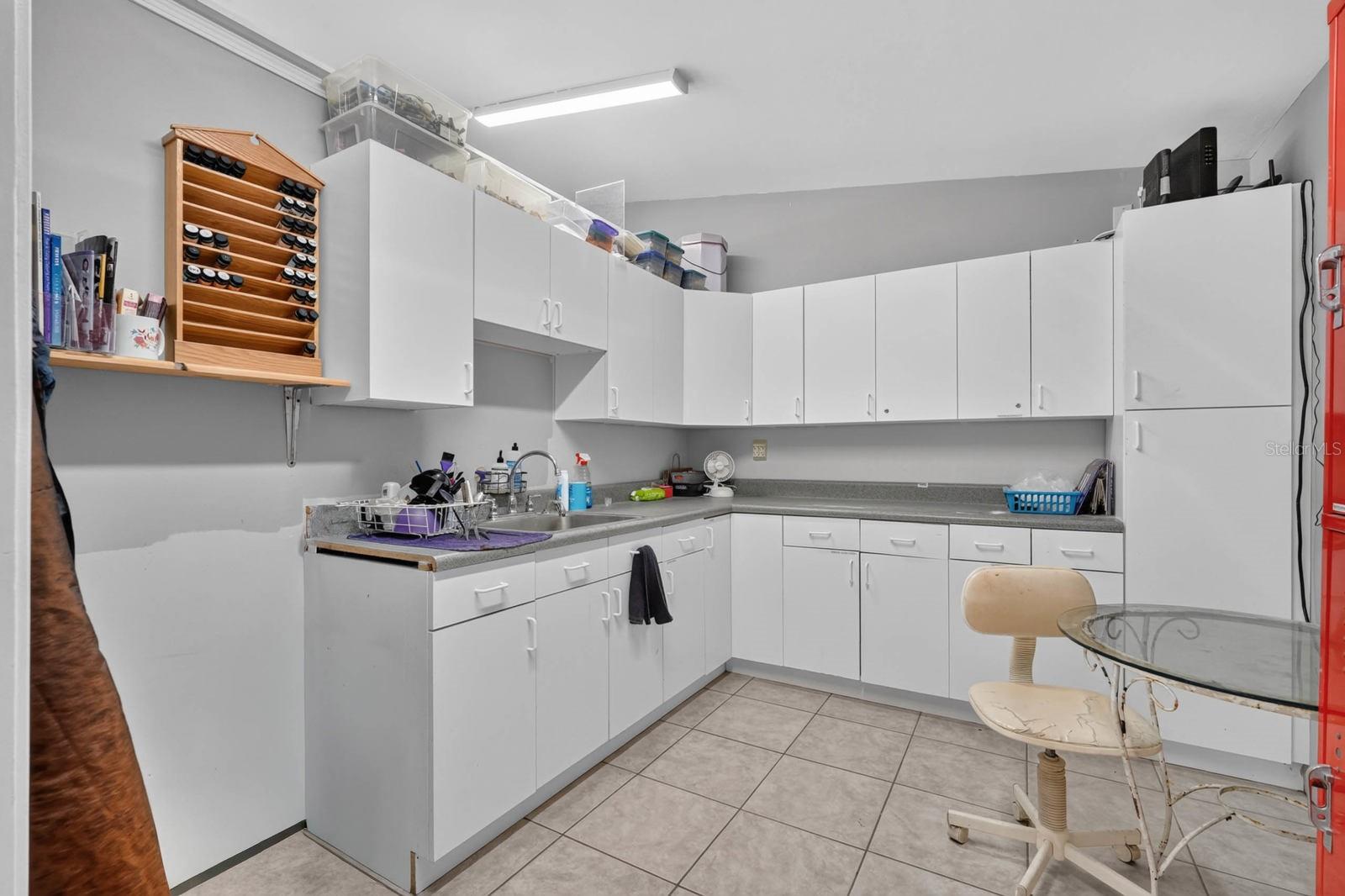 3250 E Moody Blvd #1a Property Photo 17