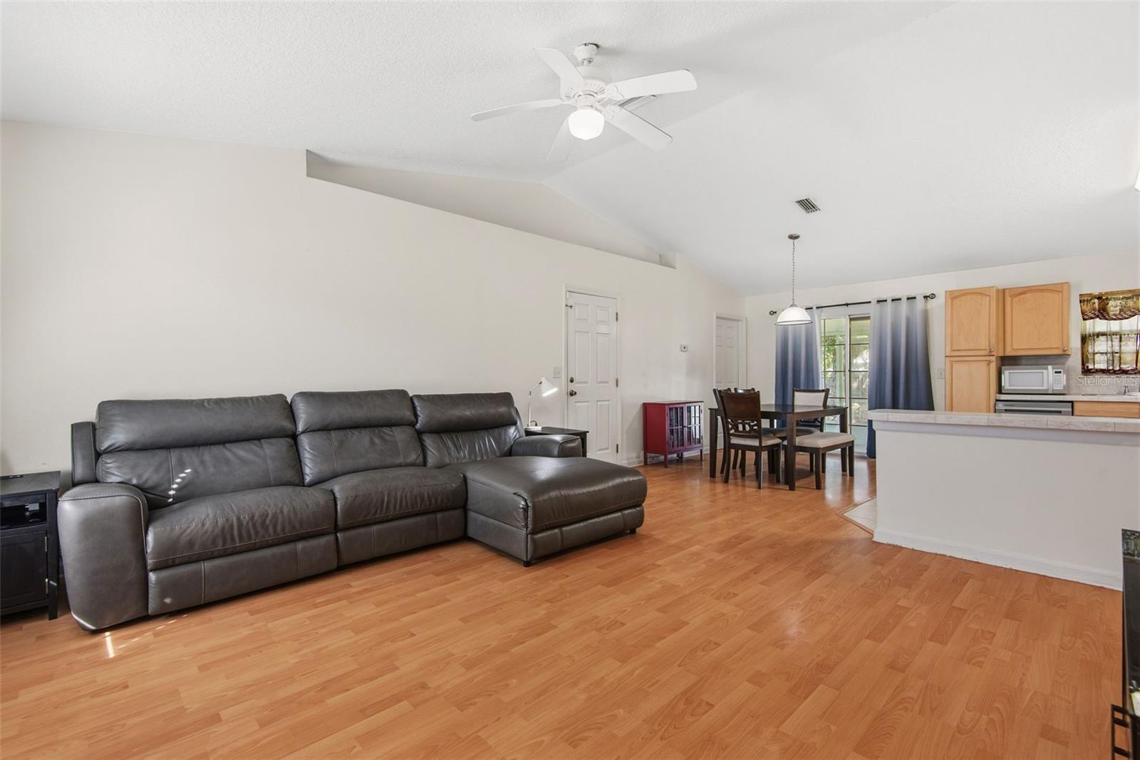 18 Slipper Flower Path E Property Photo 4