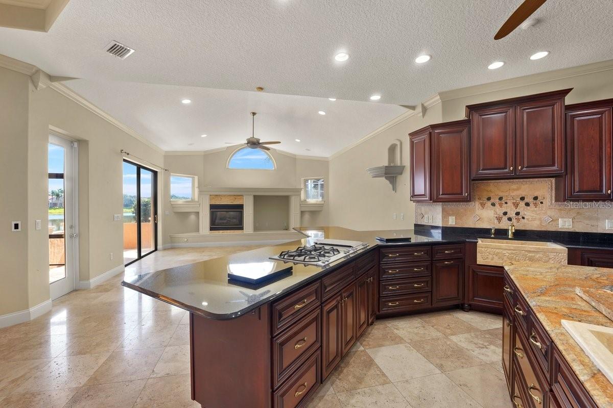 56 Oak View Cir W Property Photo 8