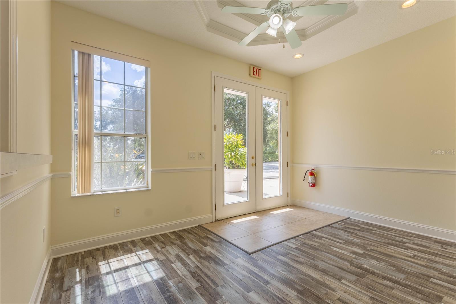 389 Palm Coast Pkwy Sw #2 Property Photo 4