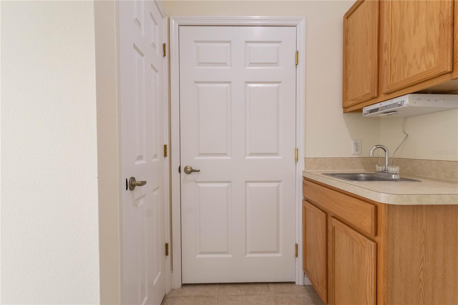 389 Palm Coast Pkwy Sw #2 Property Photo 10