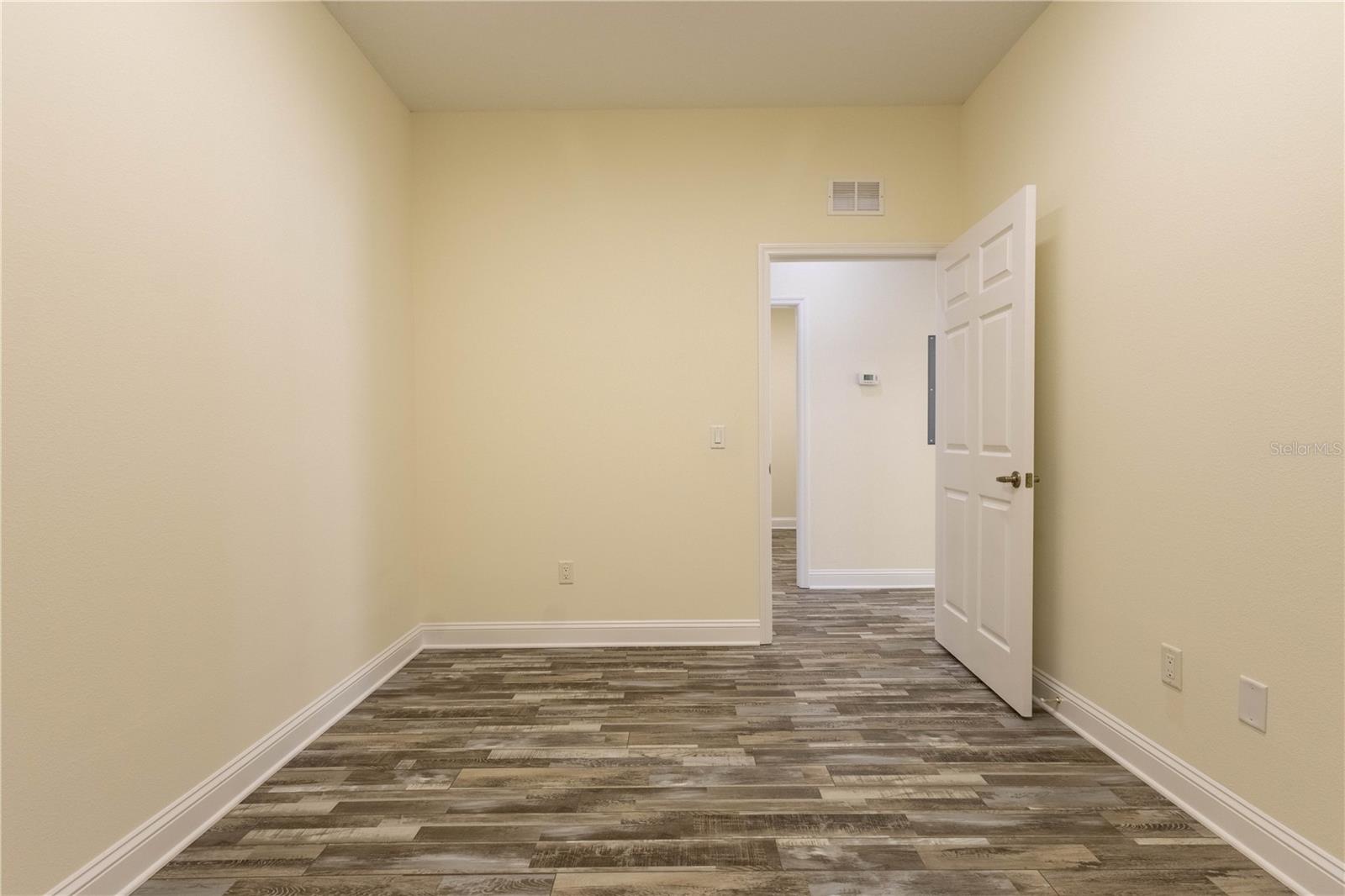 389 Palm Coast Pkwy Sw #2 Property Photo 16