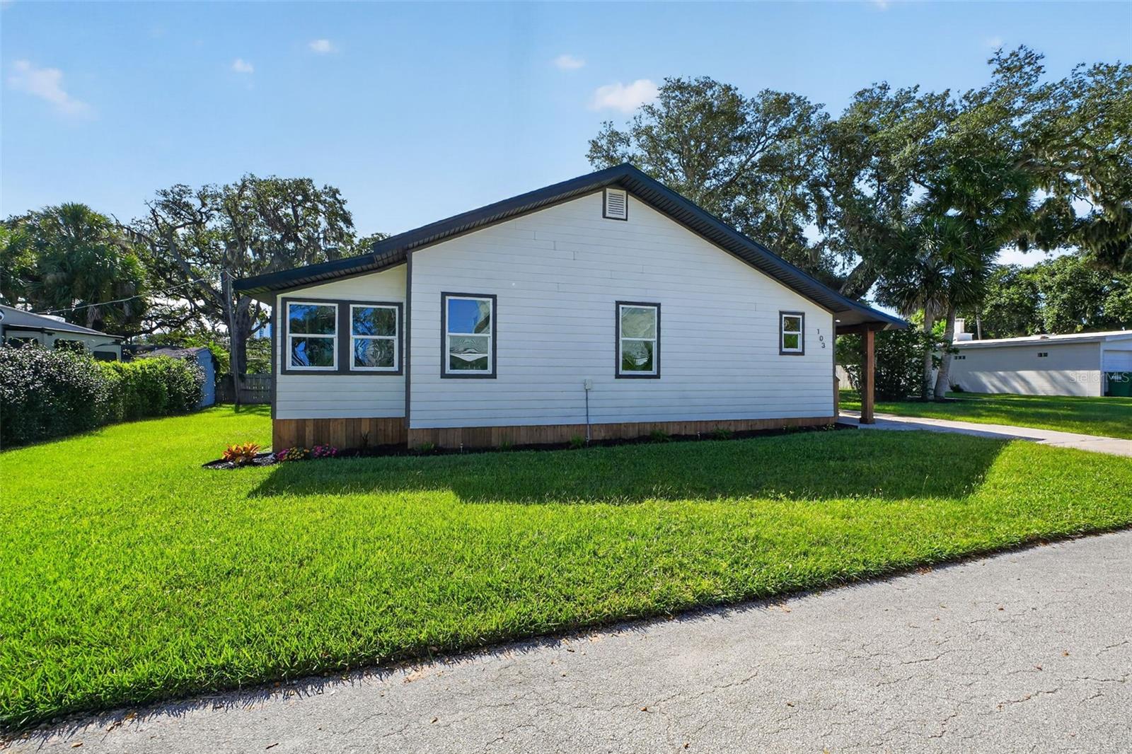 103 Park Cir Property Photo 43