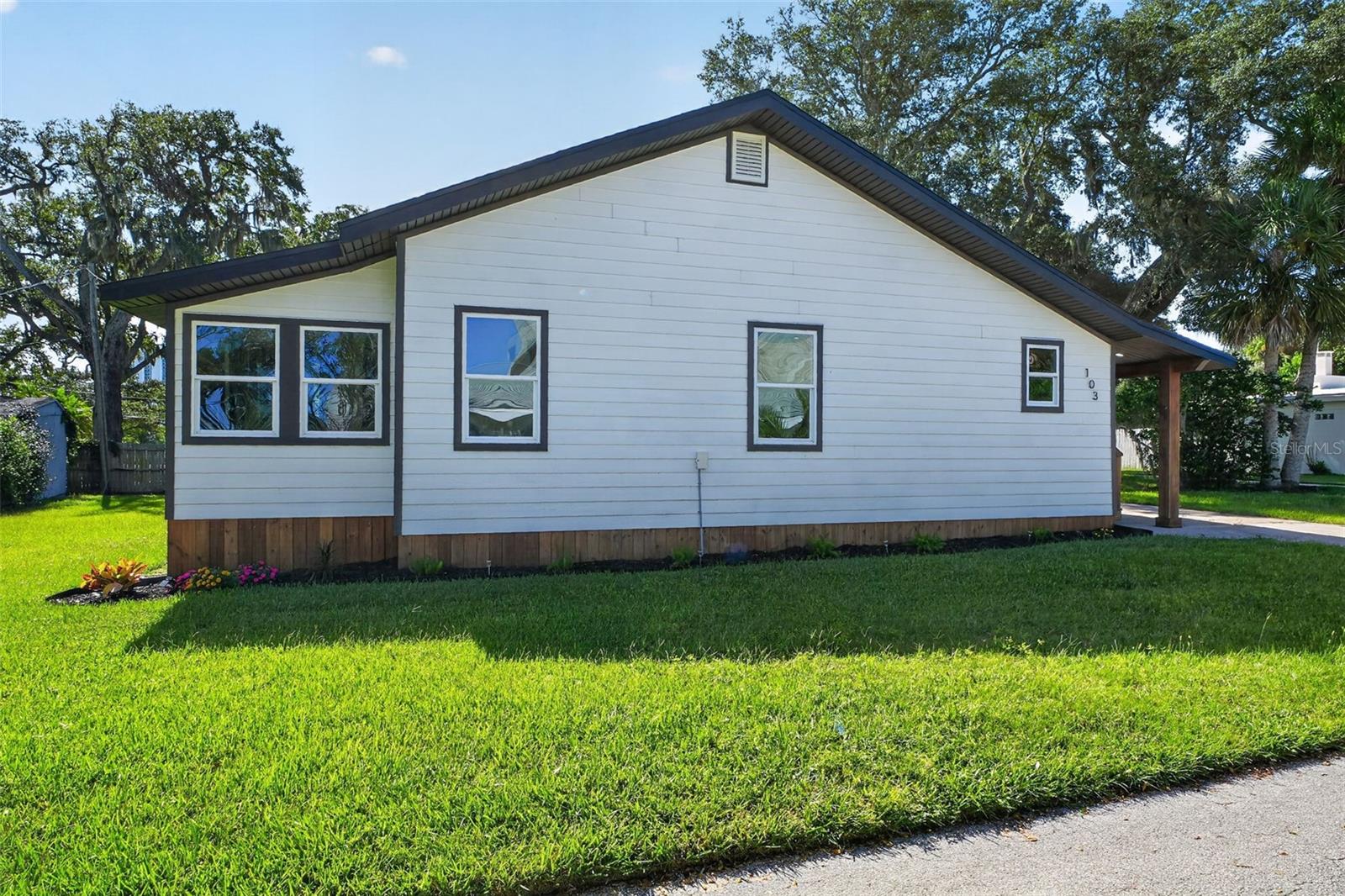 103 Park Cir Property Photo 44