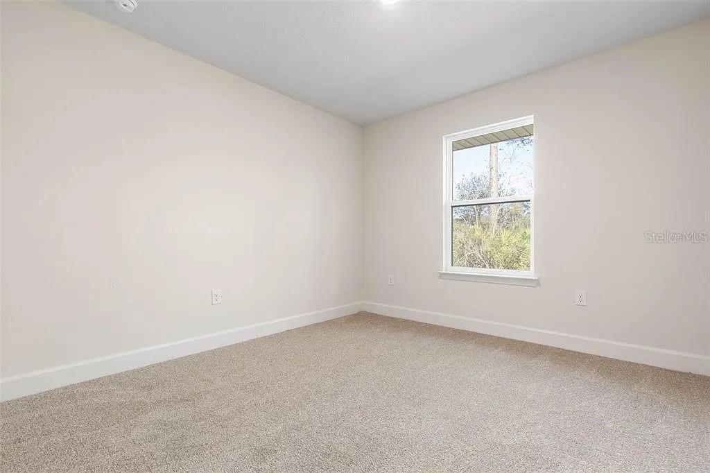 5 Randolph Dr Property Photo 6