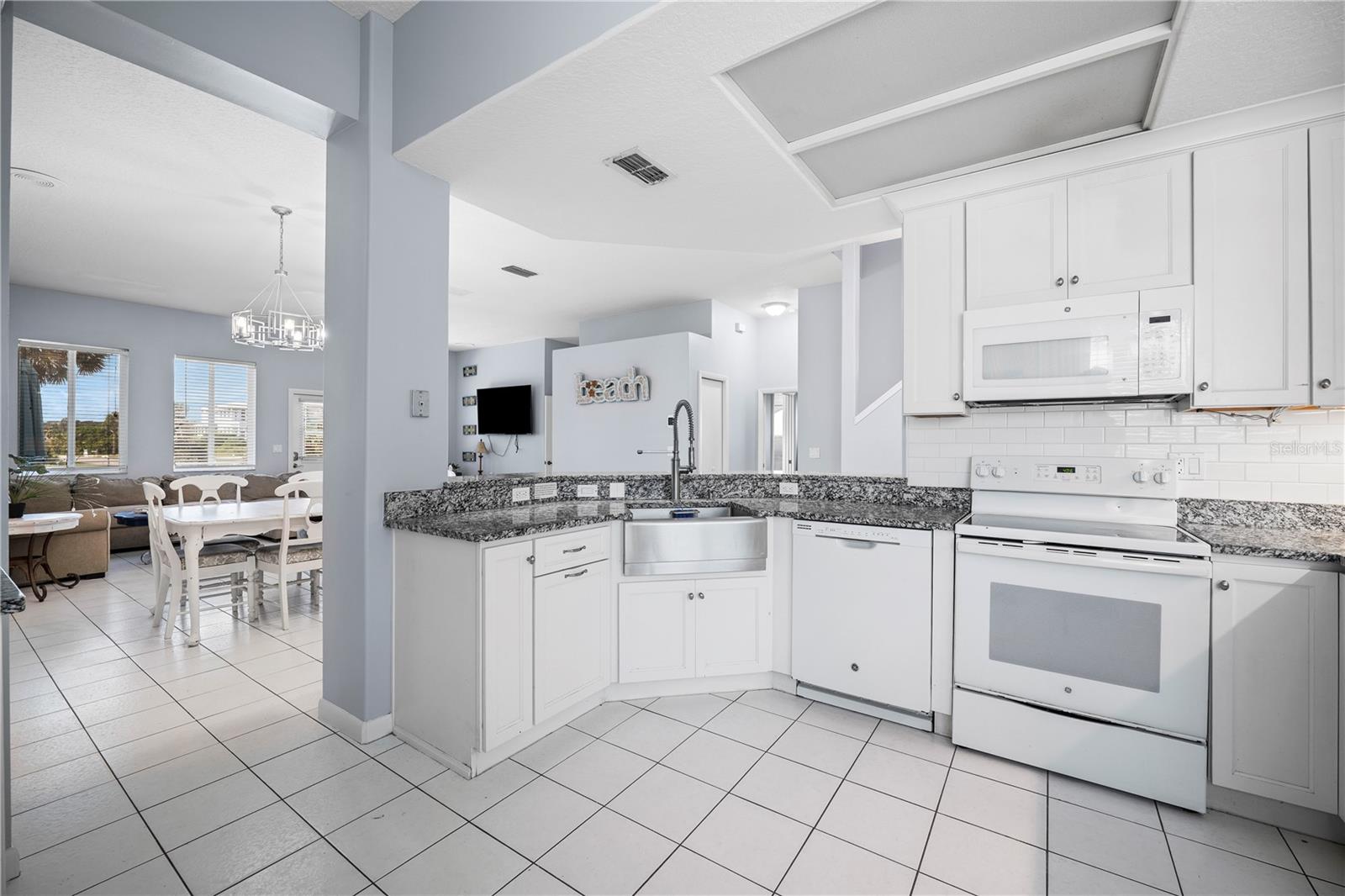 7094 N Ocean Shore Blvd Property Photo 18