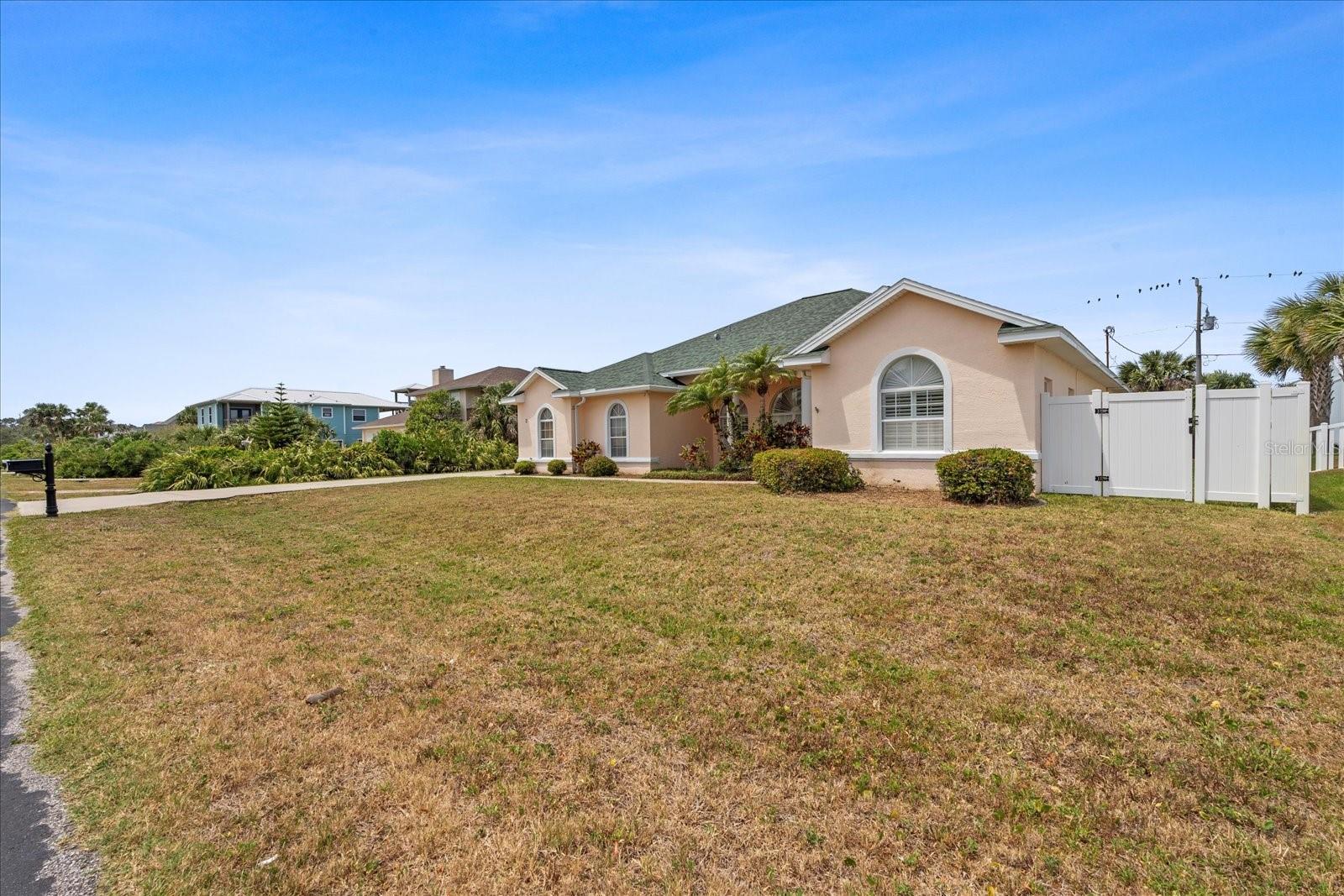 7 Beachside Dr Property Photo 12