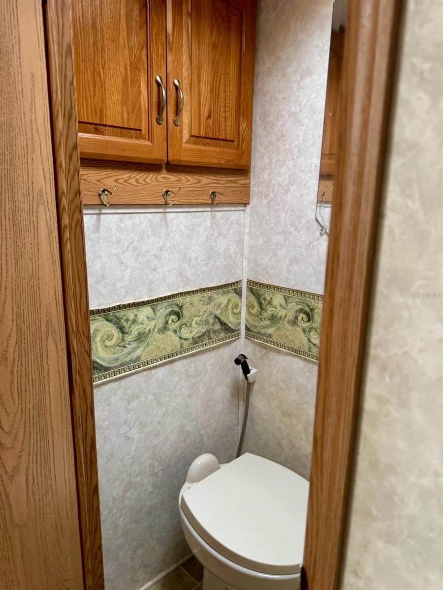 1542 Beech Blvd Property Photo 9