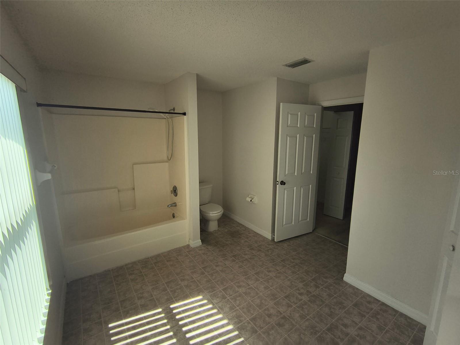 5 Post Oak Ln Property Photo 10