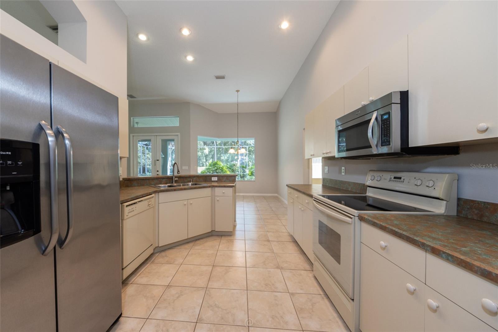 3755 Carrick Dr Property Photo 6