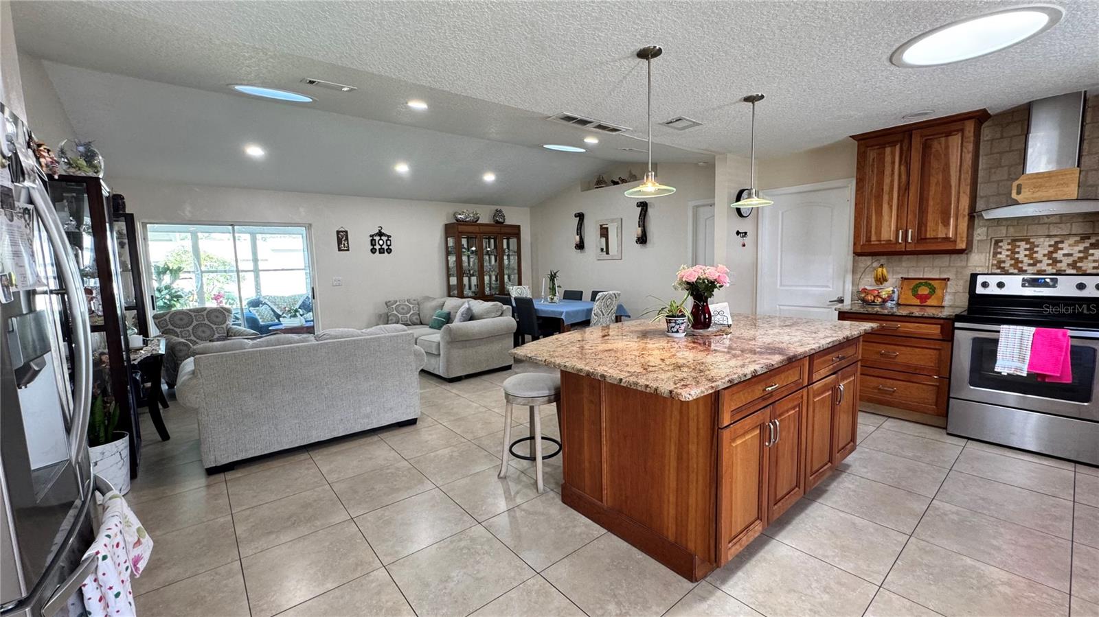 8 Whippoorwill Dr Property Photo 7