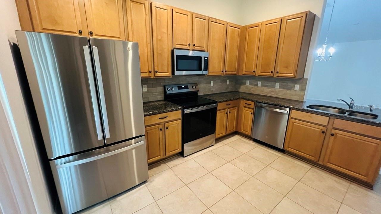 101 Rose Dr #a Property Photo 4