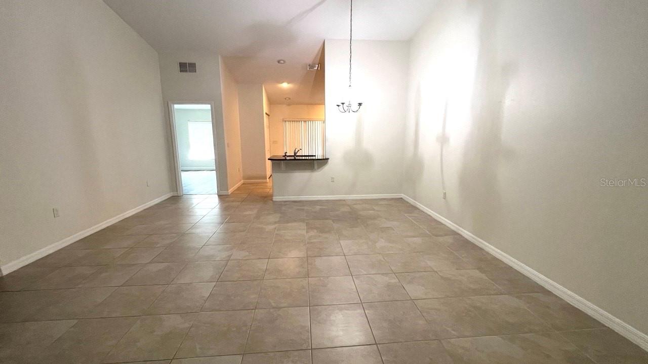 101 Rose Dr #a Property Photo 5