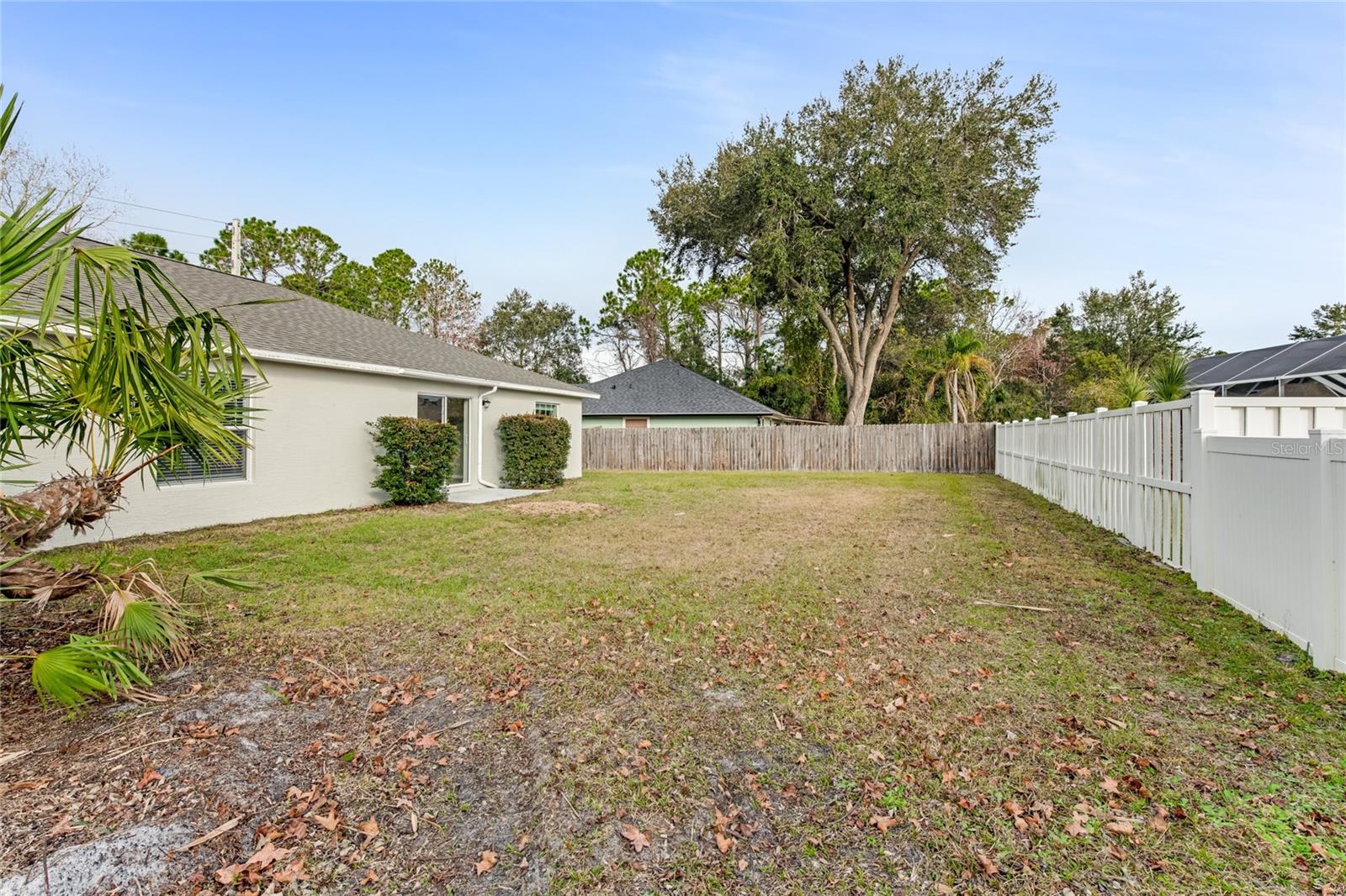 209 Parkview Dr Property Photo 4