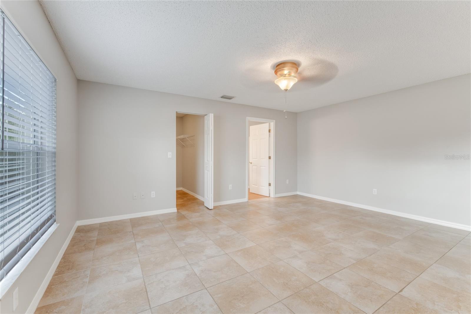209 Parkview Dr Property Photo 14
