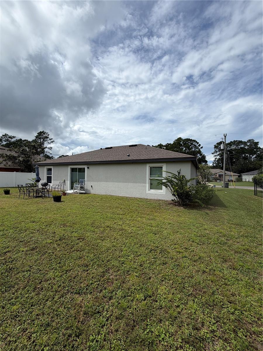 65 Ryecliffe Dr Property Photo 3