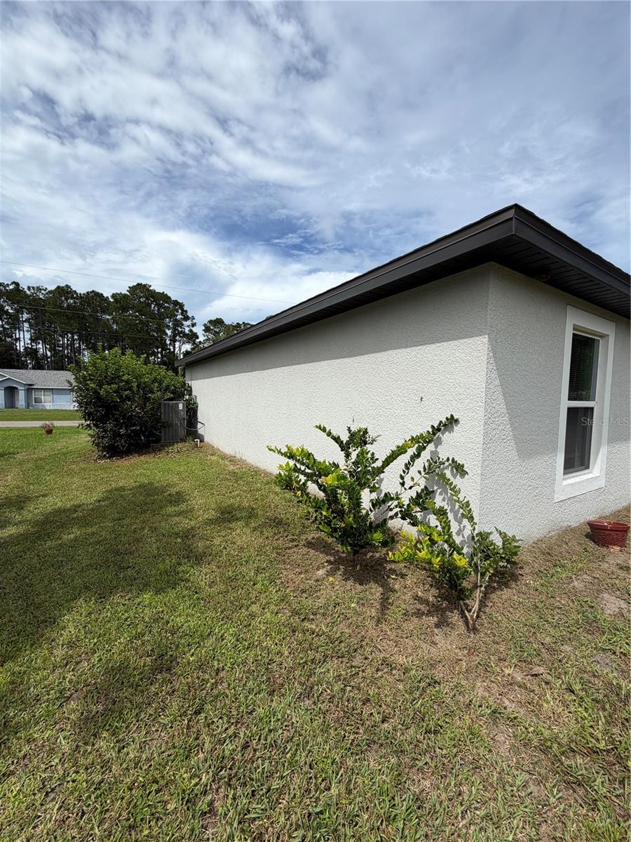 65 Ryecliffe Dr Property Photo 5