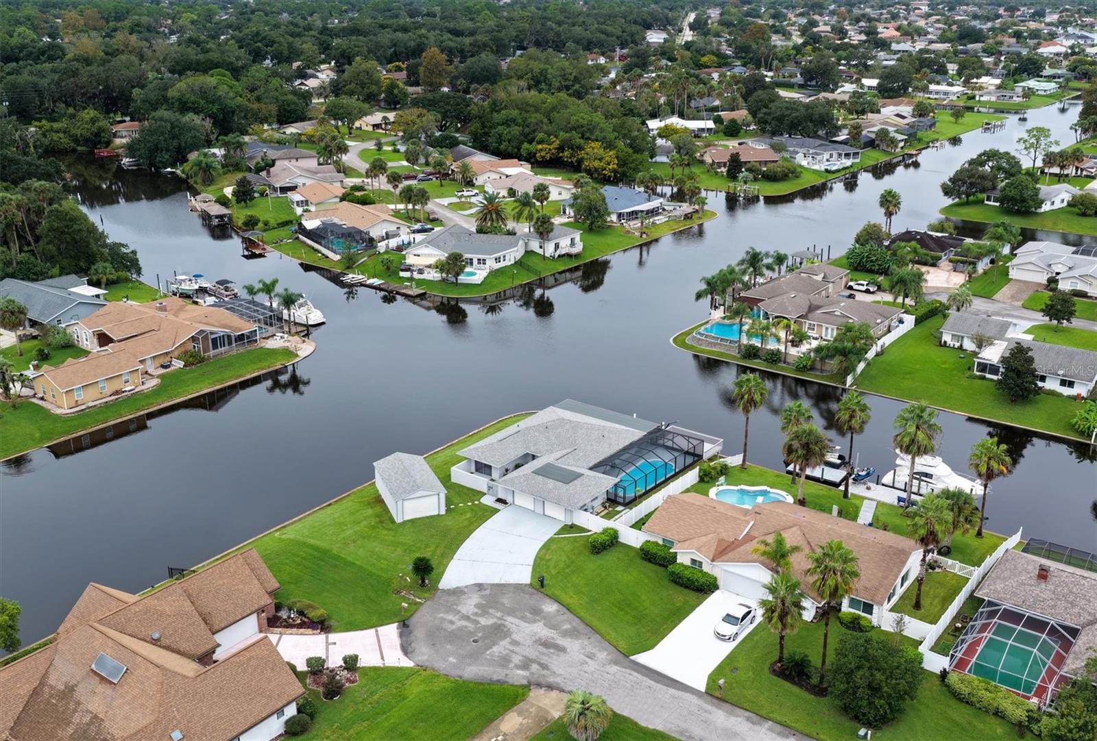 9 Castle Ct Property Photo 7
