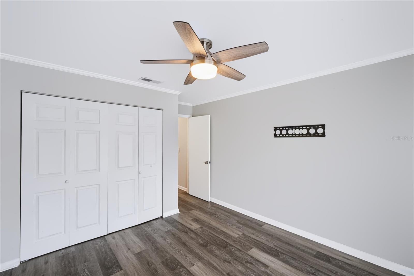 9 Castle Ct Property Photo 57