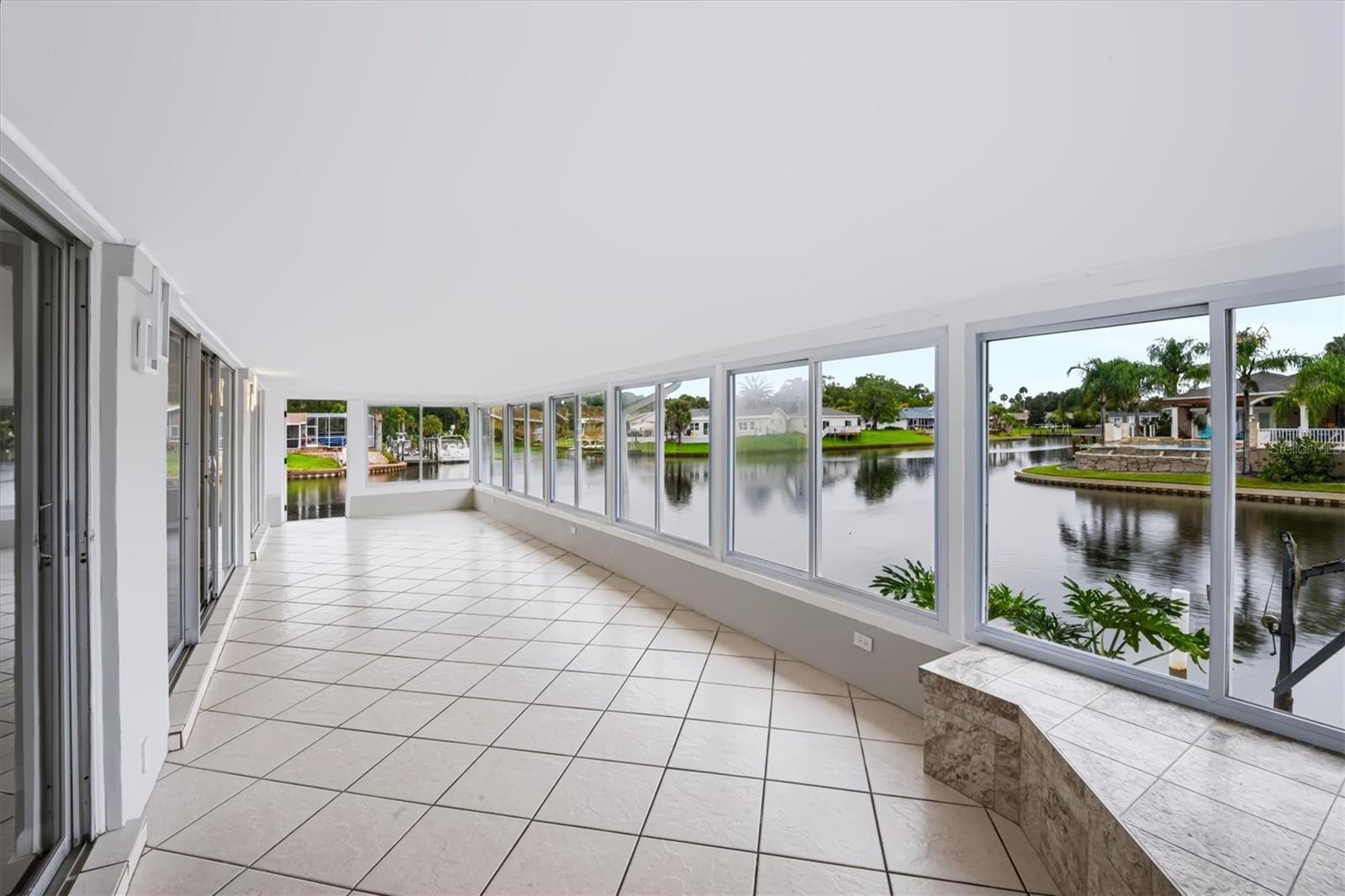 9 Castle Ct Property Photo 63