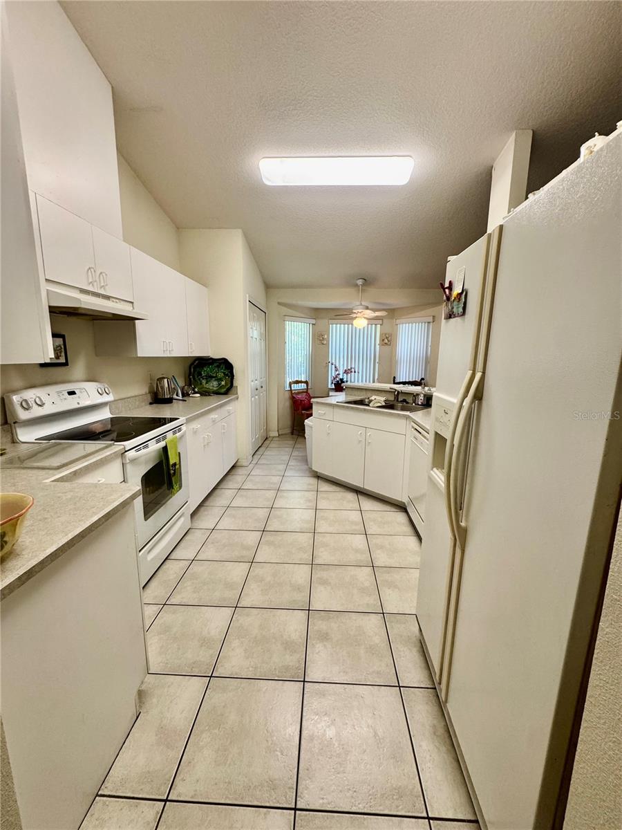 3 Felwood Ln Property Photo 5