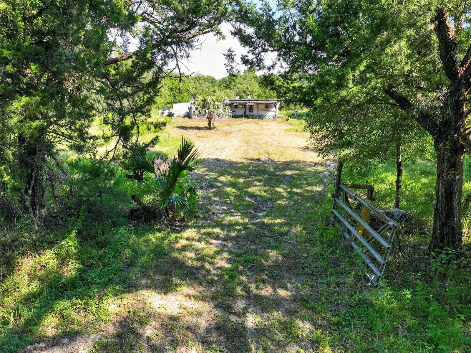 301 County Road 2006 E Property Photo 1