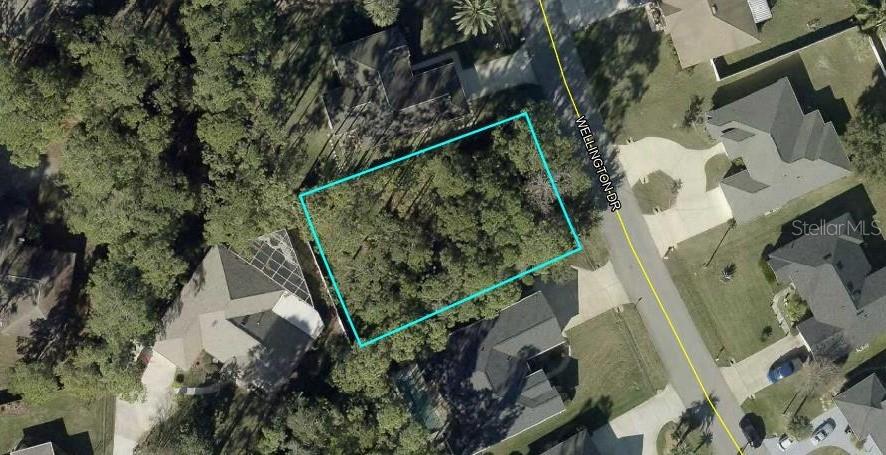 240 Wellington Dr Property Photo 5