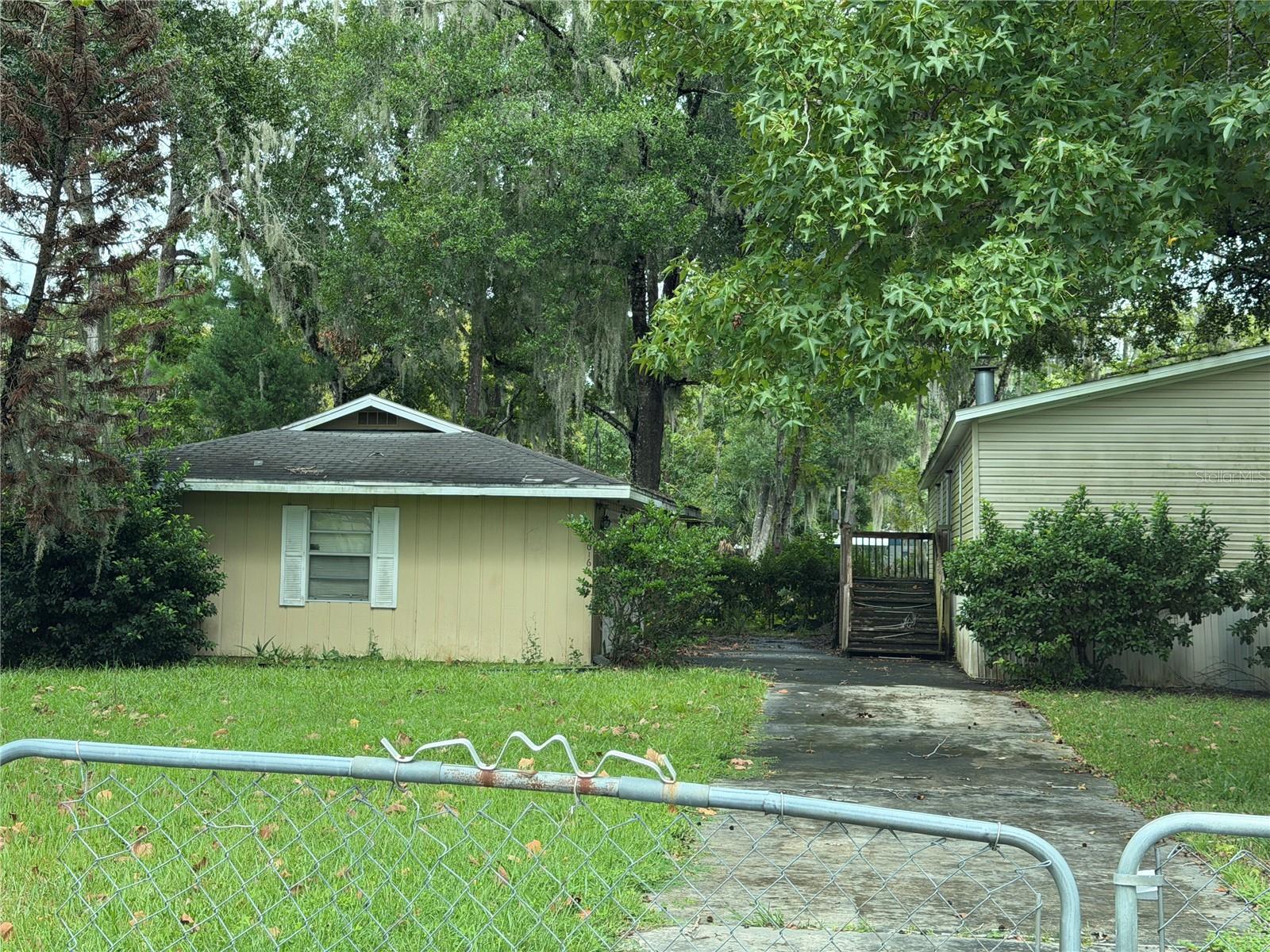 55616 Lee St Property Photo 2