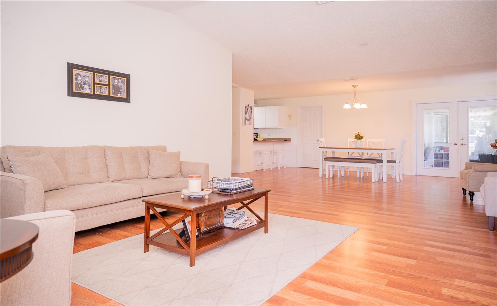 57 Forrester Pl Property Photo 6