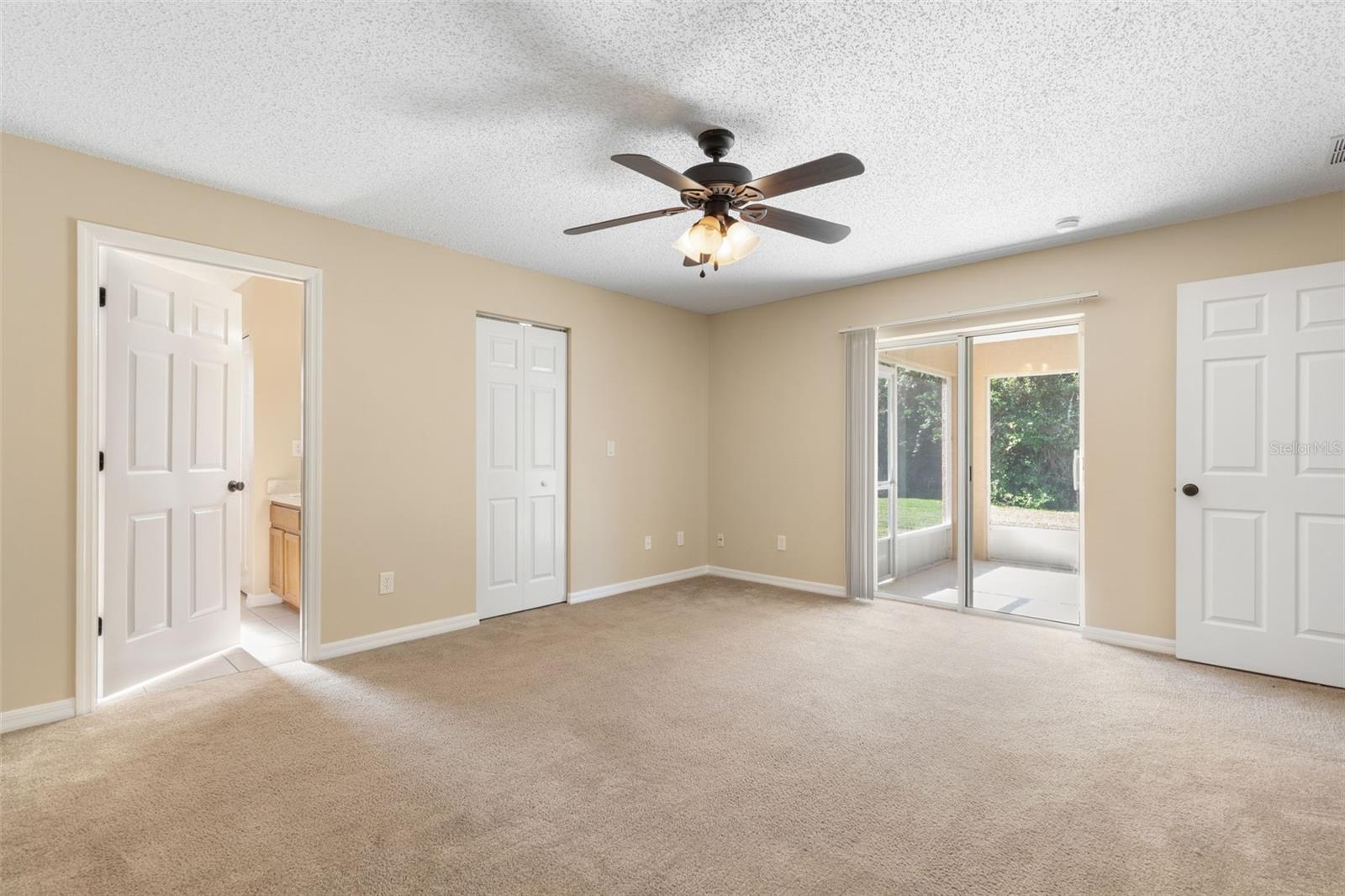 46 Rickenbacker Dr Property Photo 20