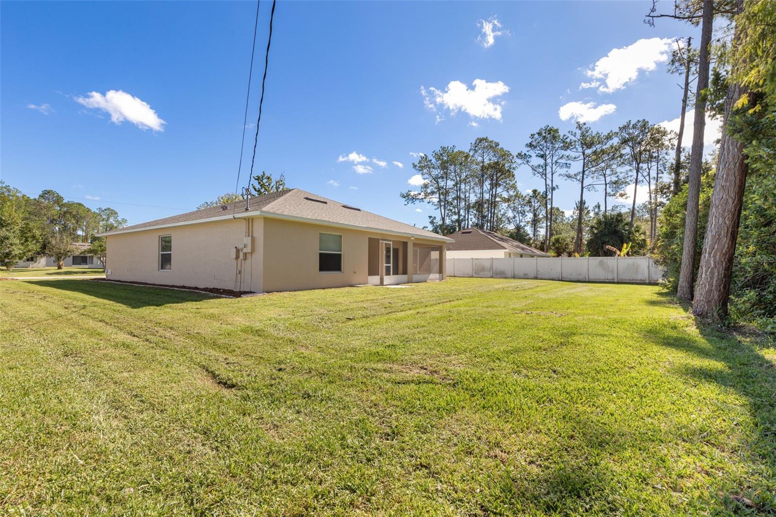 46 Rickenbacker Dr Property Photo 38