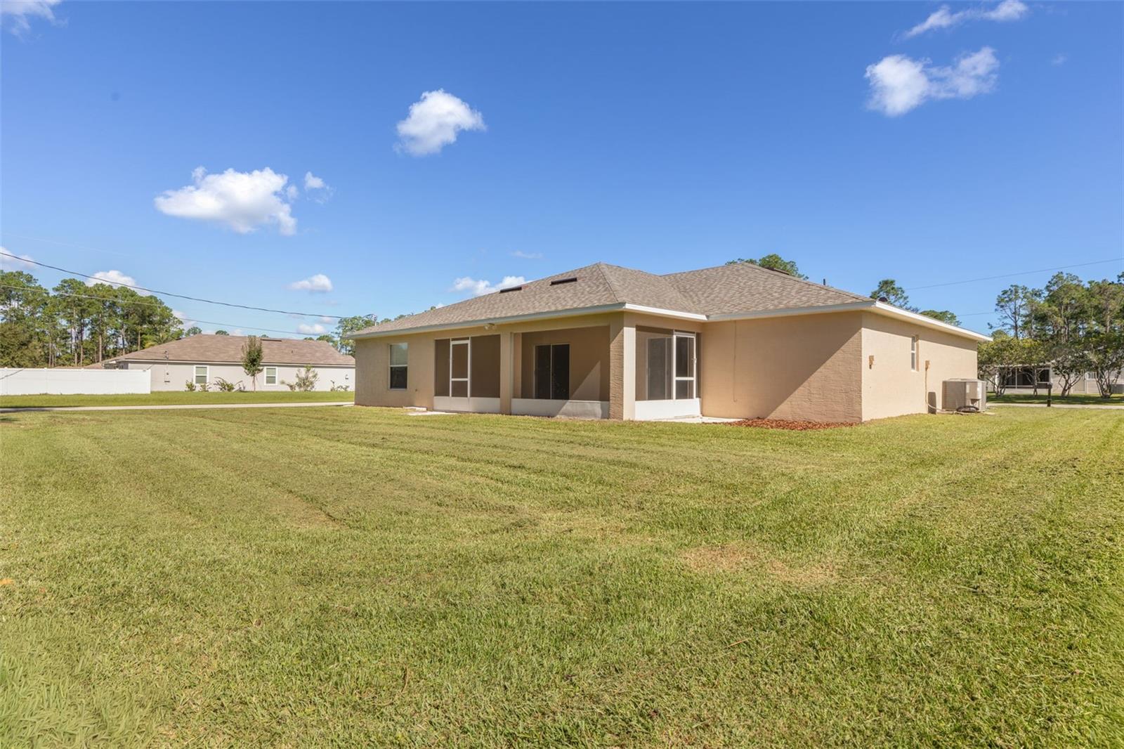 46 Rickenbacker Dr Property Photo 39