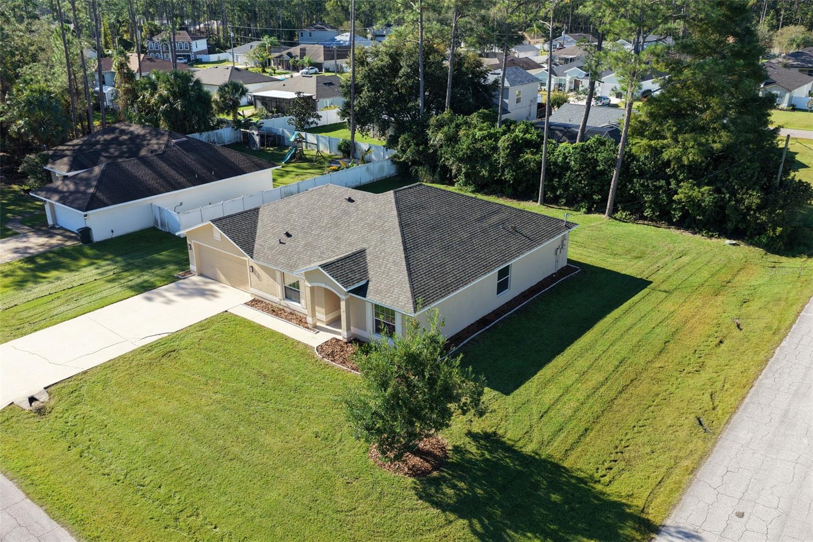 46 Rickenbacker Dr Property Photo 45