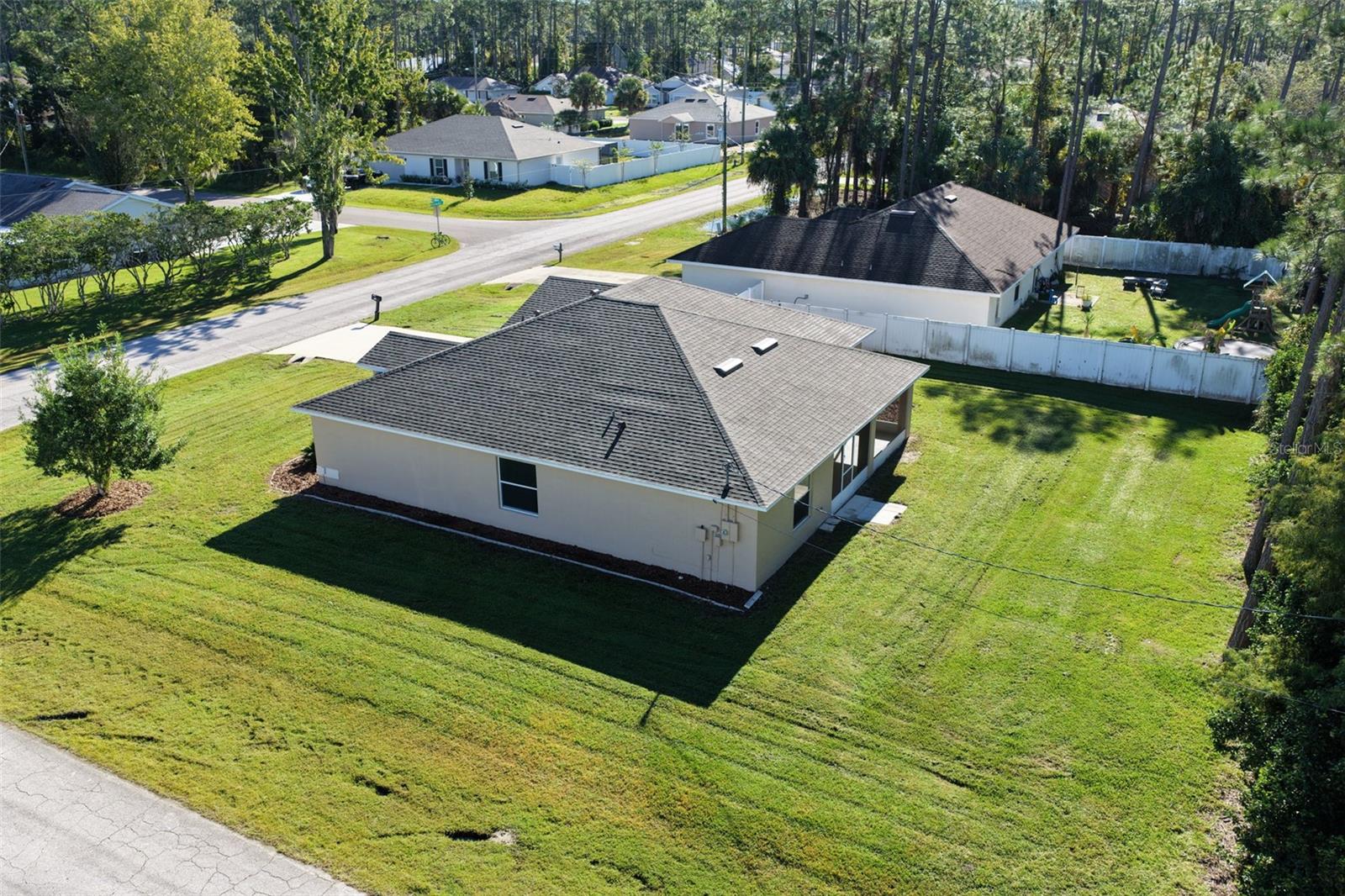 46 Rickenbacker Dr Property Photo 47