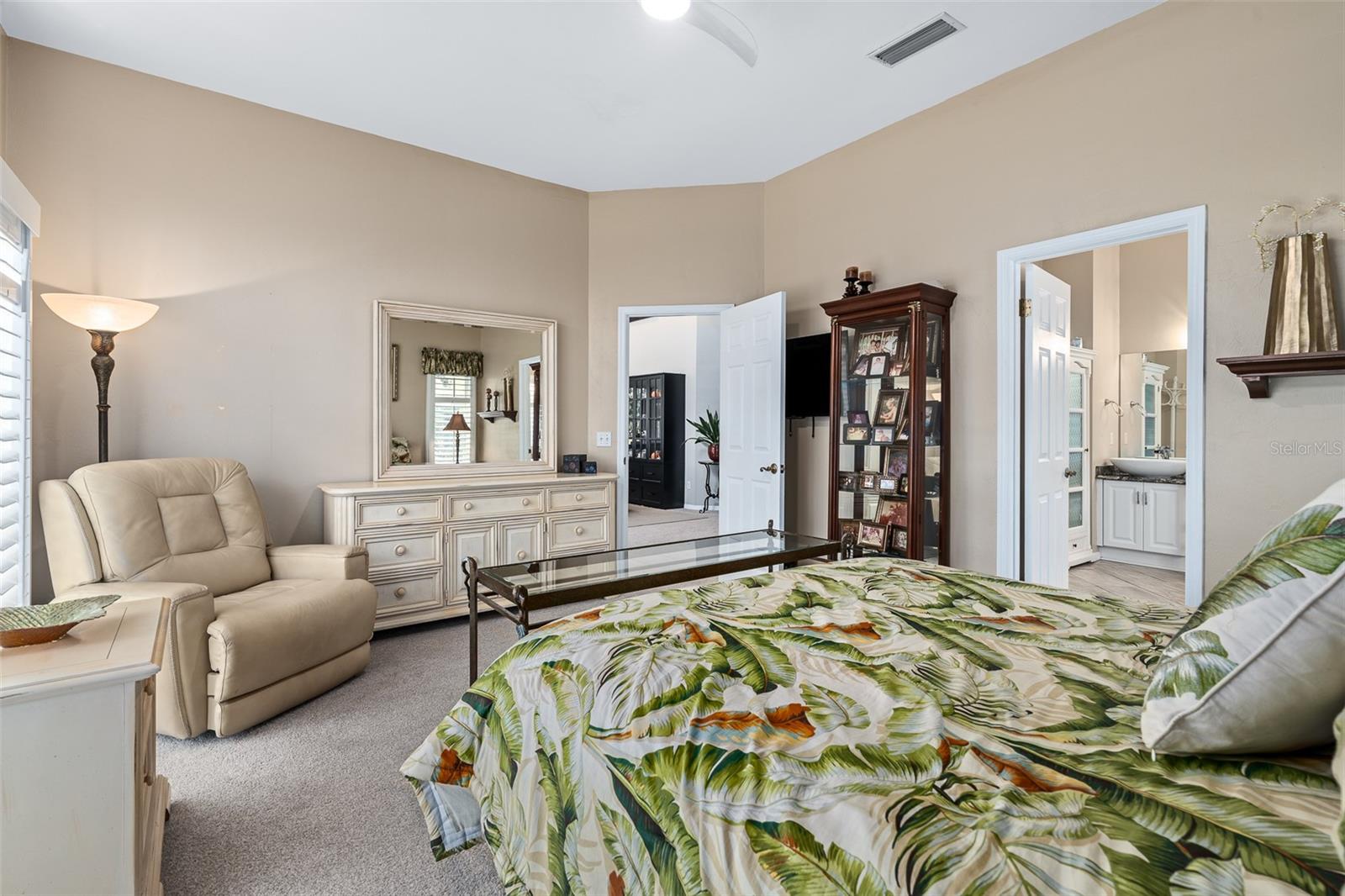 410 Long Cove Ct Property Photo 25