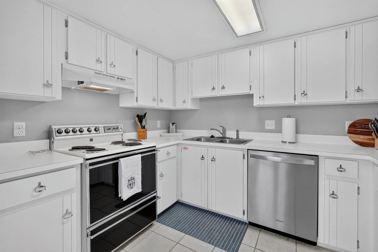 3580 S Ocean Shore Blvd #509 Property Photo 17