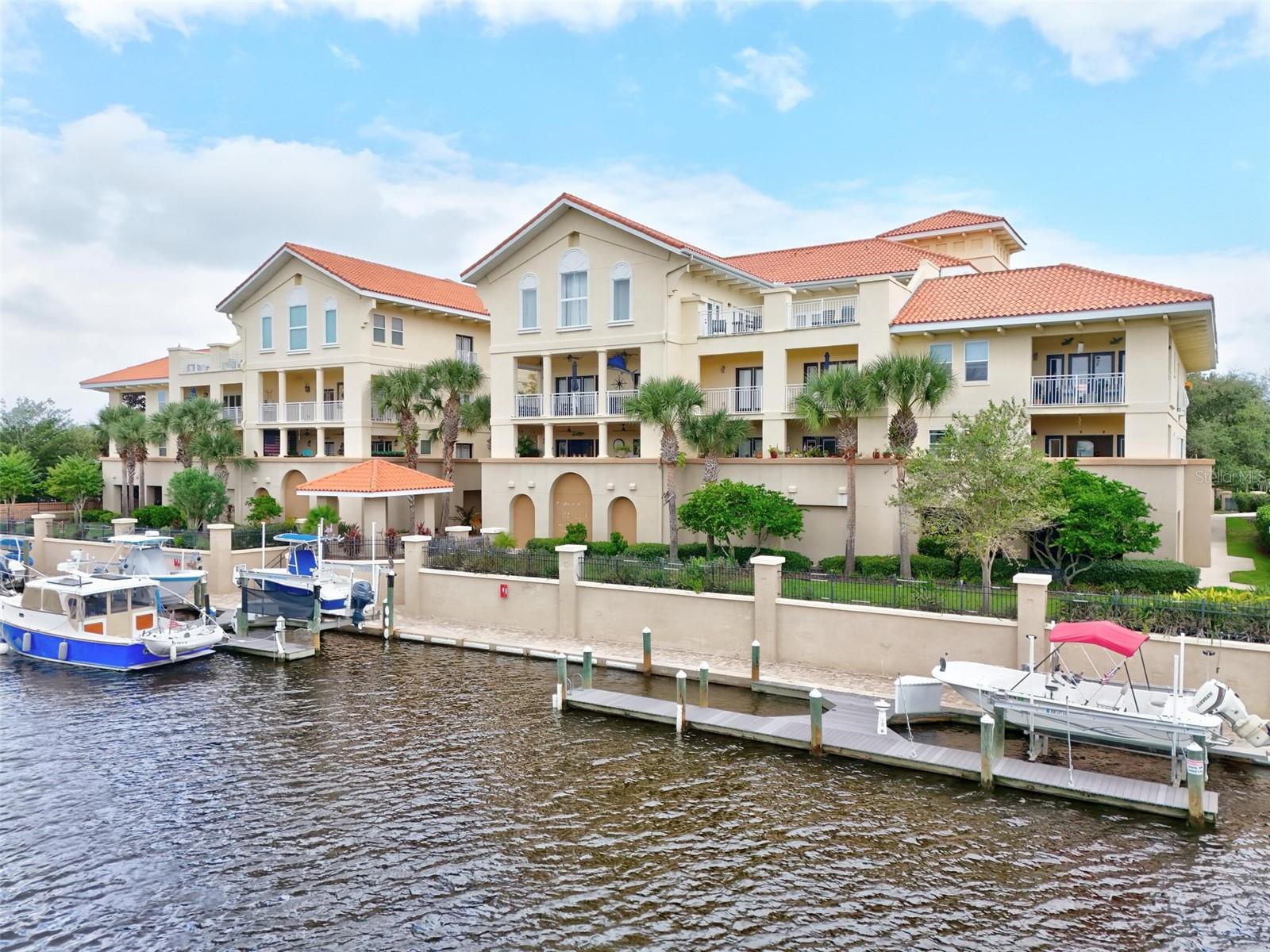 300 Bella Harbor Ct #101 Property Photo 1