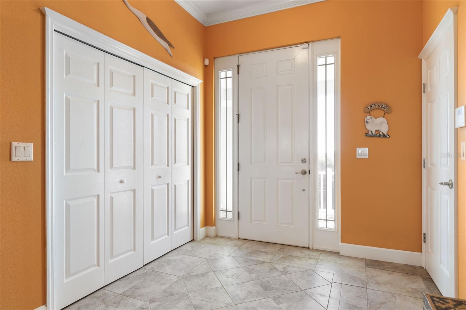 9 Deerwood St Property Photo 8