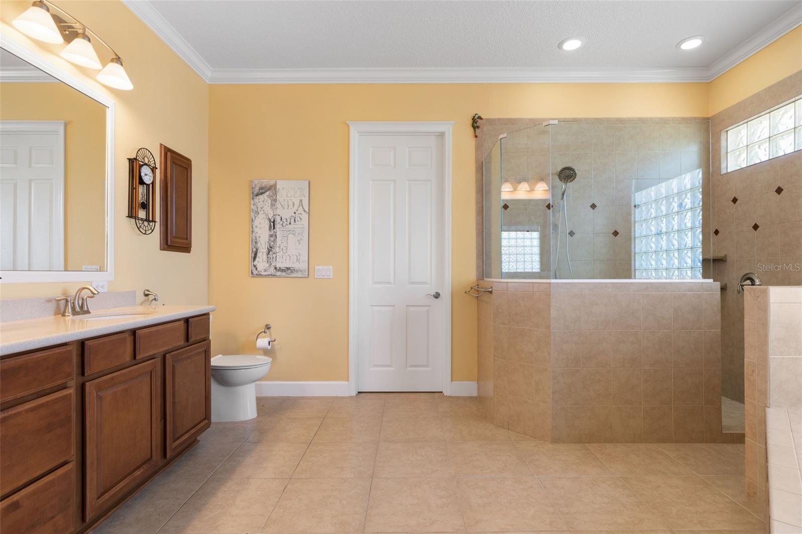9 Deerwood St Property Photo 25
