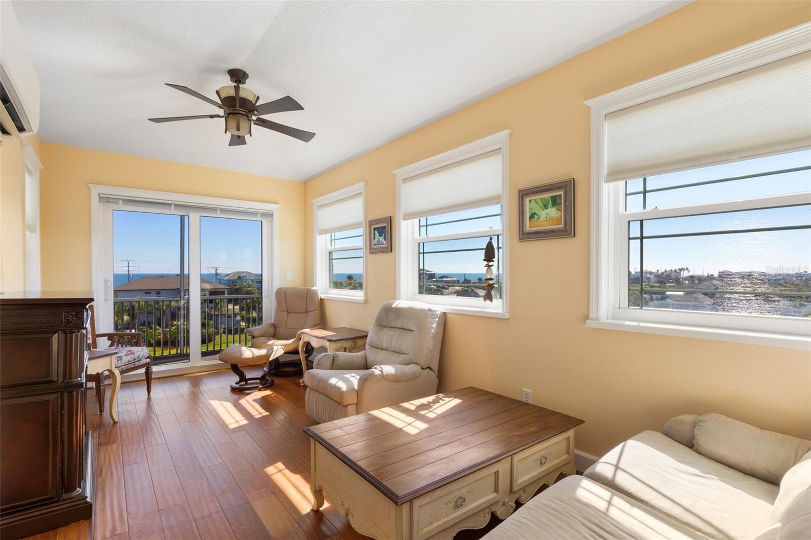 9 Deerwood St Property Photo 33
