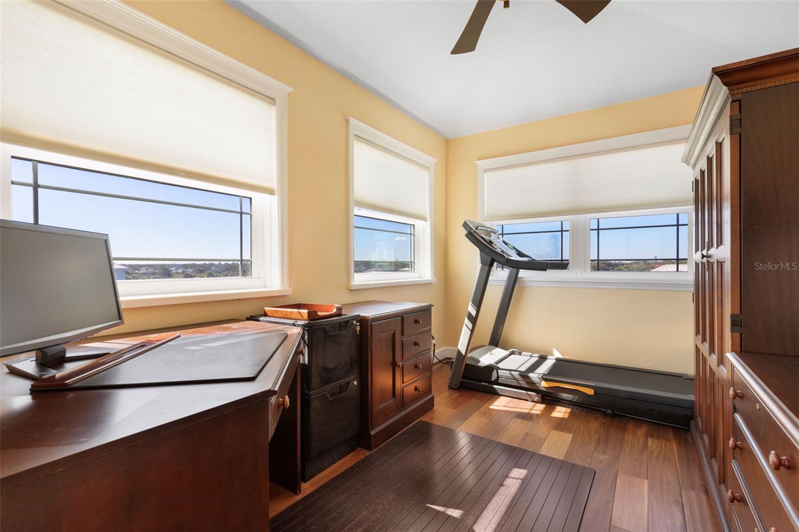9 Deerwood St Property Photo 36