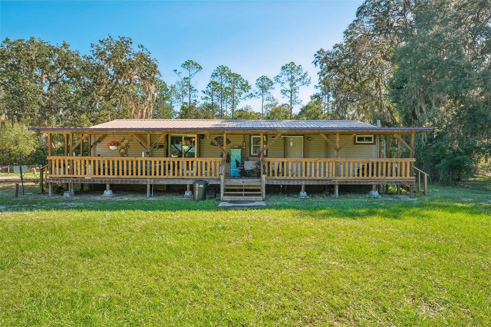 879 Cousintown Rd Property Photo 1