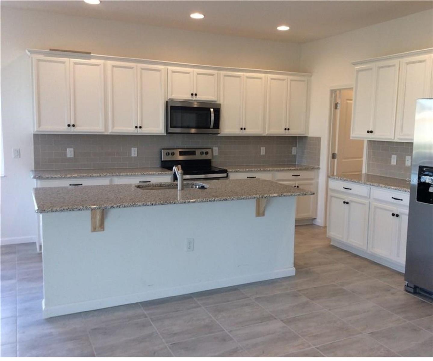 763 Griffon Avenue Property Photo 2