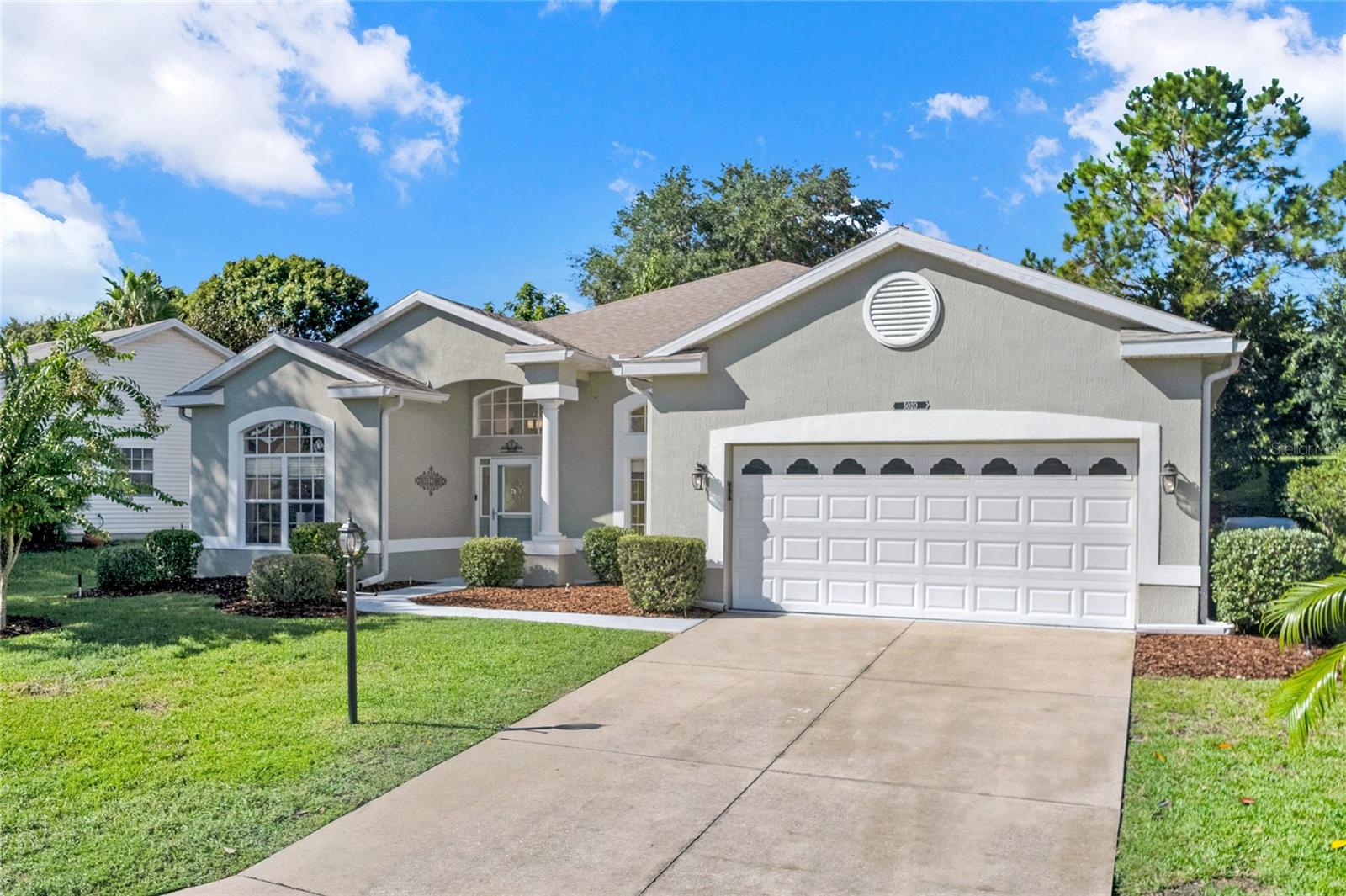 5020 Sawgrass Lake Circle Property Photo 1